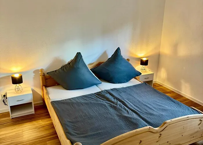 Adenauer Forst Ring Apartment *